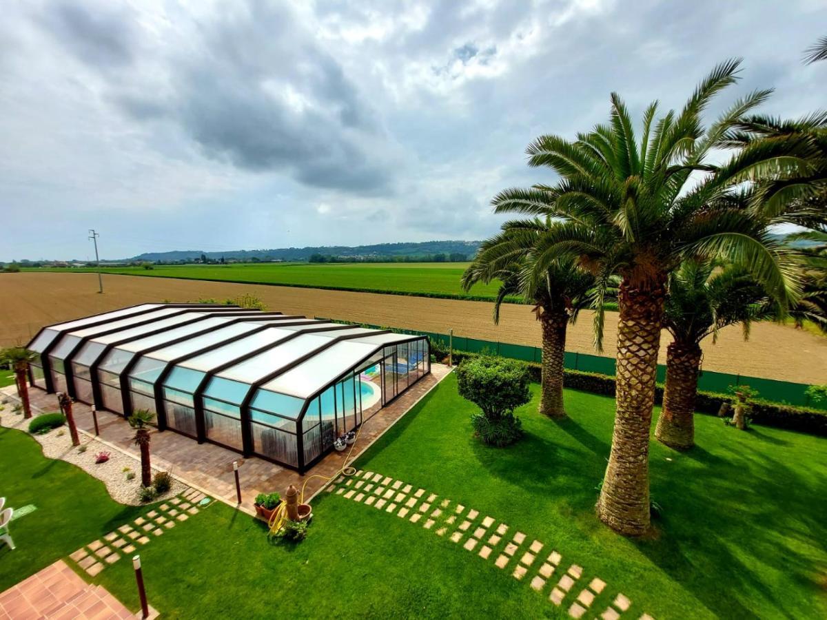 B&B Sotto Le Palme Molino Ciccolini Eksteriør bilde